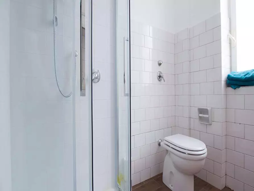 Immagine 9 di Camera in affitto  in Via Alfonso Capecelatro a Milano