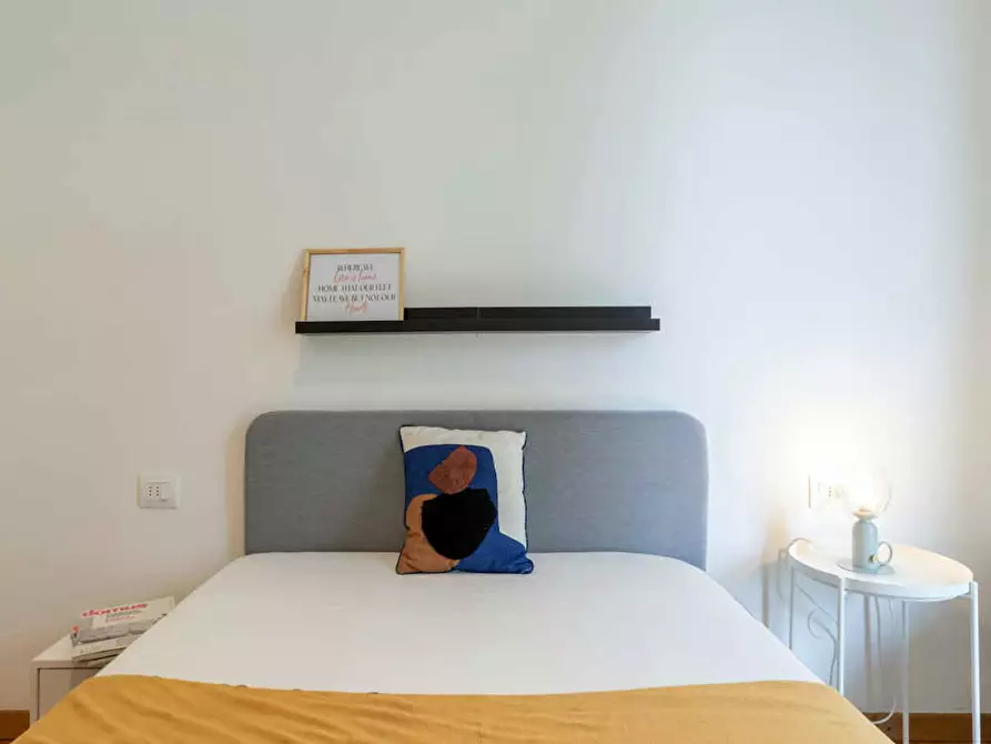 Immagine 3 di Camera in affitto  in Via Privata Belgirate a Milano