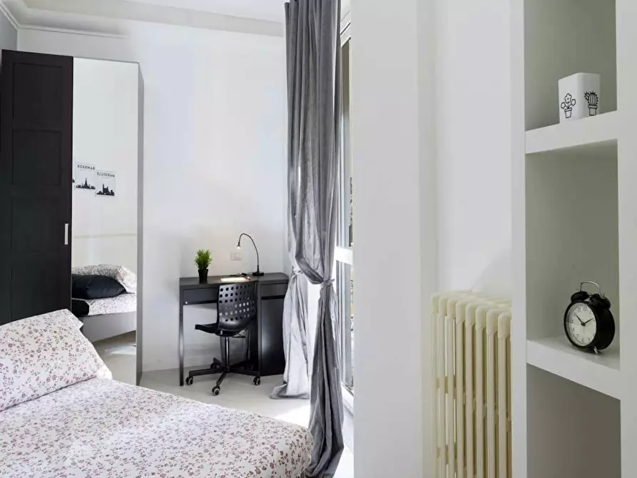 Immagine 3 di Camera in affitto  in Via Cadibona a Milano