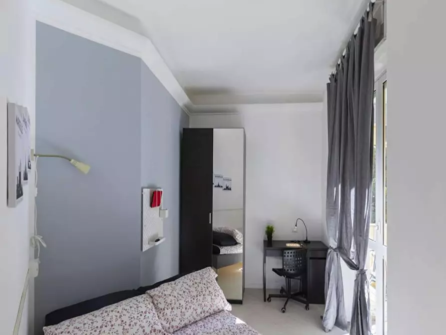 Immagine 2 di Camera in affitto  in Via Cadibona a Milano