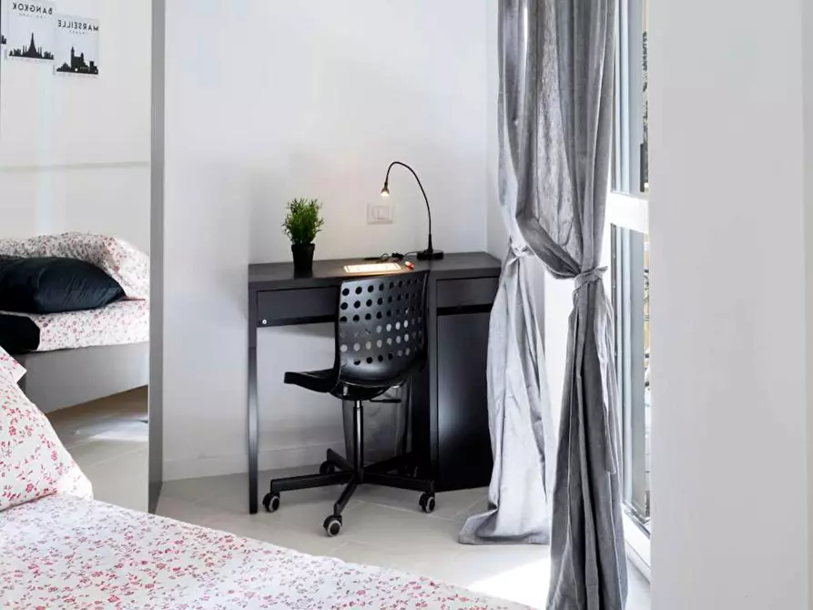 Immagine 6 di Camera in affitto  in Via Cadibona a Milano