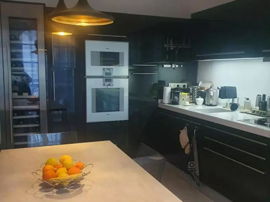 Immagine 6 di Camera in affitto  in Rue Fourcroy a Paris 17