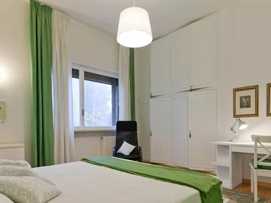 Immagine 2 di Appartamento in affitto  in Via Druso a Roma