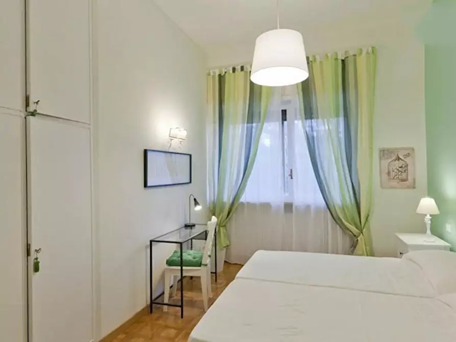 Immagine 6 di Appartamento in affitto  in Via Druso a Roma