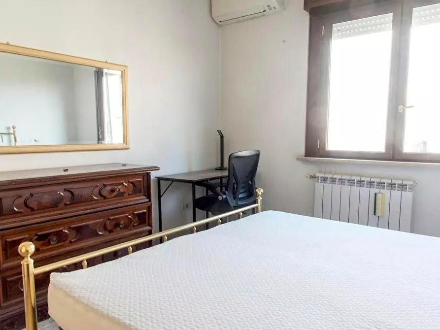 Immagine 2 di Camera in affitto  in Largo Valerio Bacigalupo a Roma