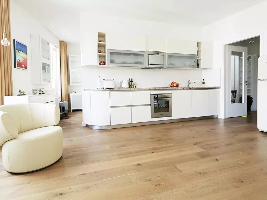 Immagine 4 di Appartamento in affitto  in Von-der-Heydt-Straße a Berlin