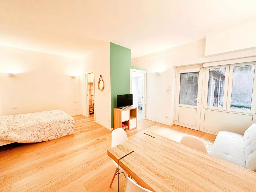 Immagine 7 di Appartamento in affitto  in Via Giambellino a Milano