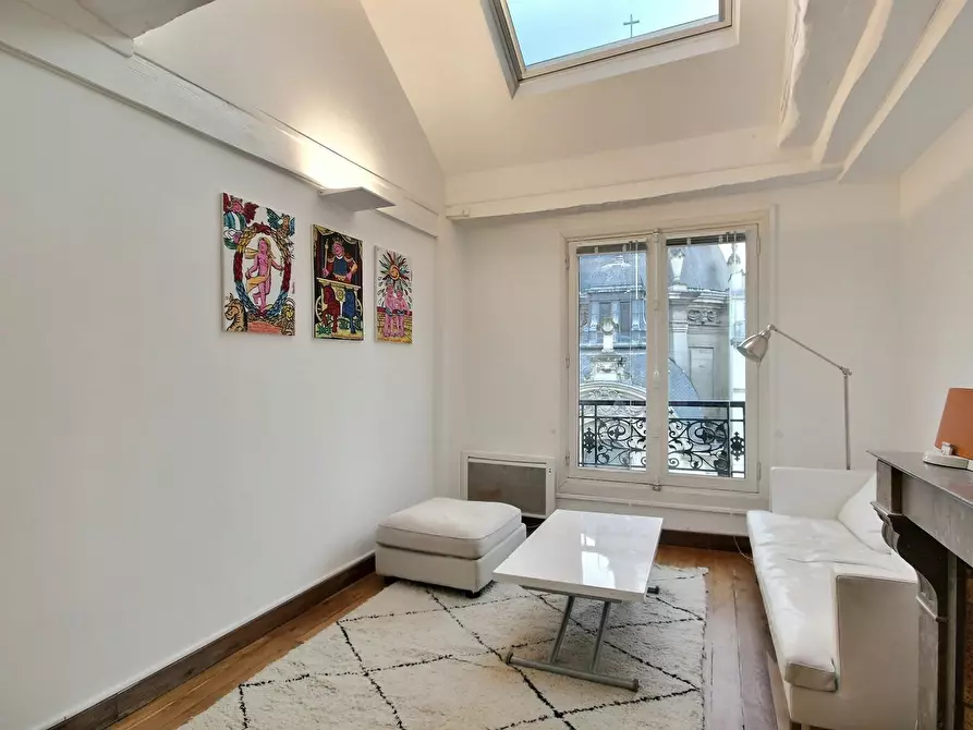 Immagine 3 di Appartamento in affitto  in Rue Saint-Antoine a Paris