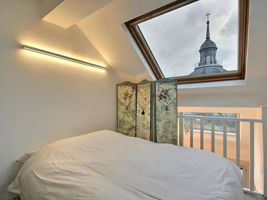 Immagine 2 di Appartamento in affitto  in Rue Saint-Antoine a Paris