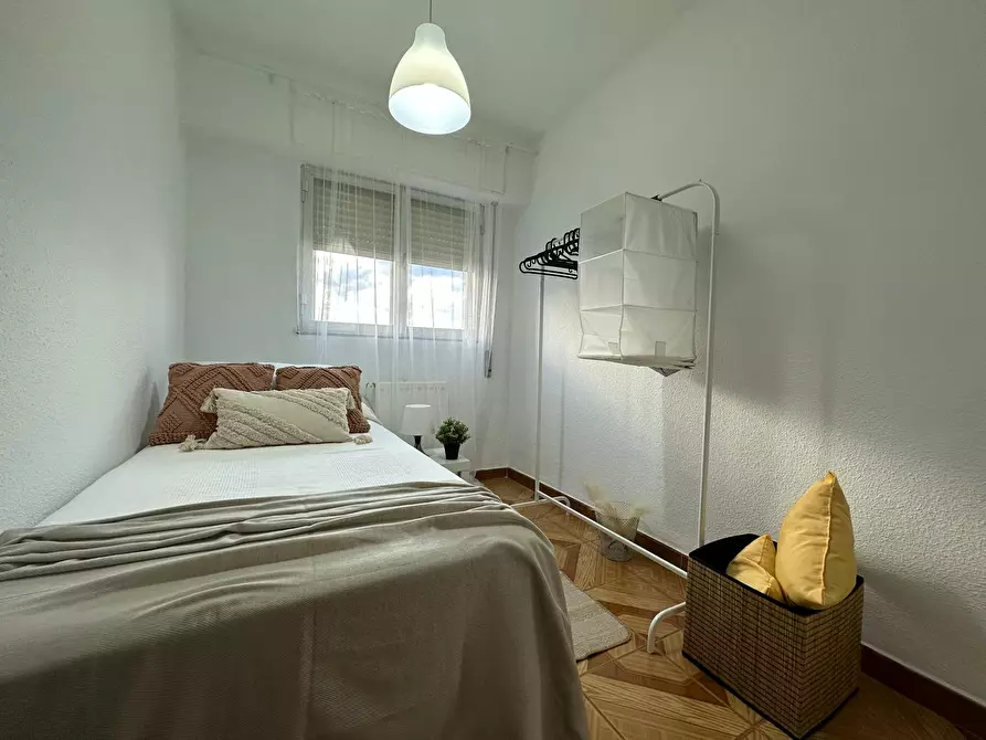 Immagine 8 di Appartamento in affitto  in Calle de San Luciano a Madrid