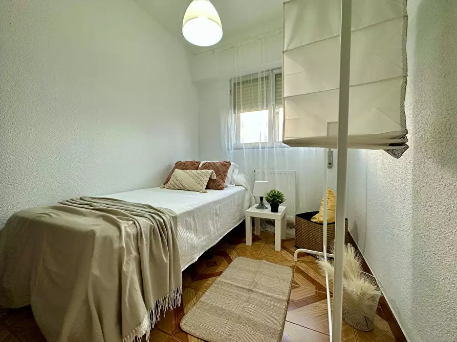 Immagine 9 di Appartamento in affitto  in Calle de San Luciano a Madrid
