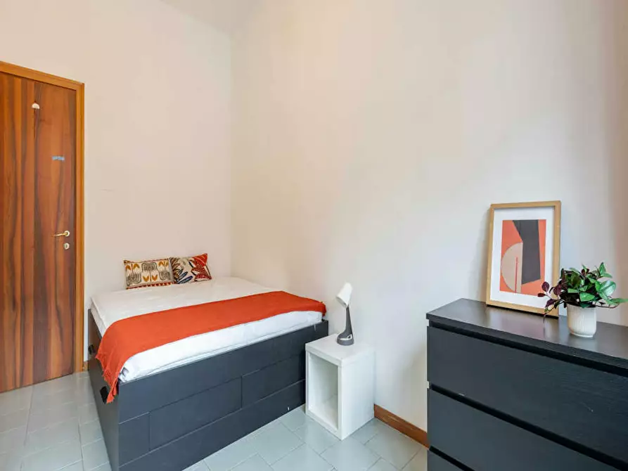 Immagine 3 di Camera in affitto  in Via Jacopo della Quercia a Milano