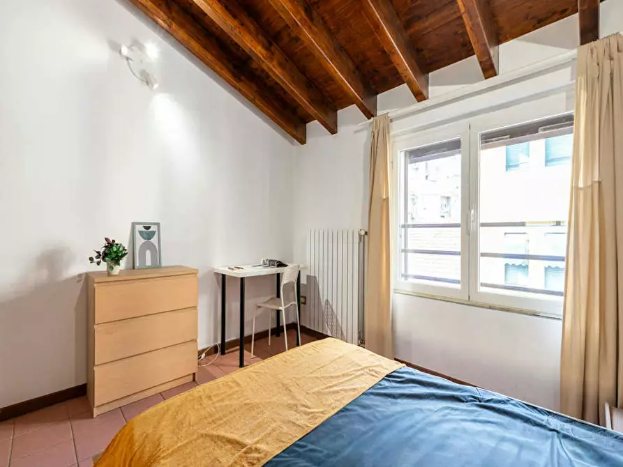 Immagine 4 di Camera in affitto  in Via Jacopo della Quercia a Milano