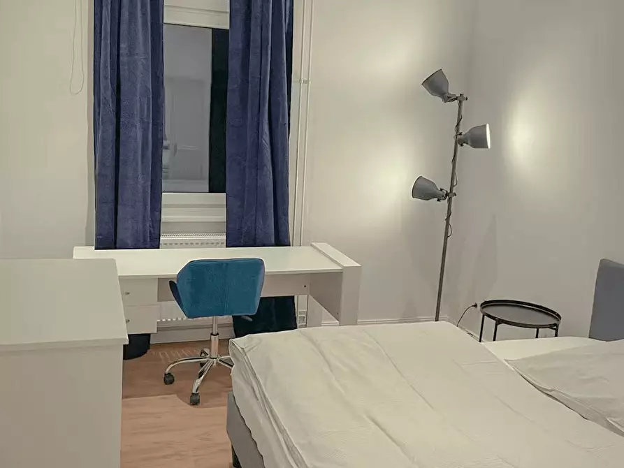 Immagine 4 di Camera in affitto  in Schivelbeiner Straße a Berlin