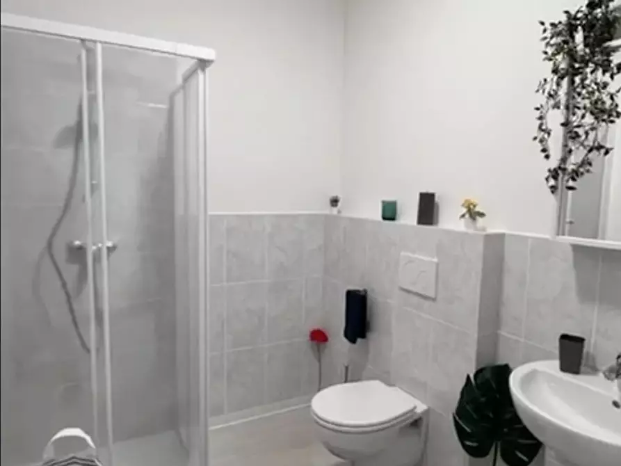 Immagine 8 di Camera in affitto  in Viale Verona a Trento