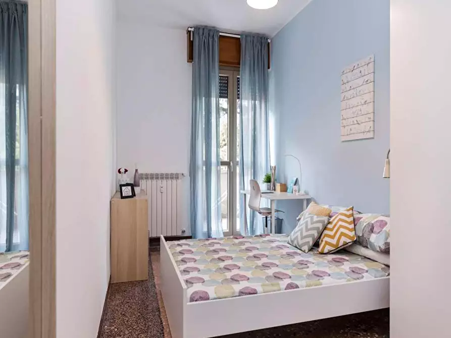 Immagine 2 di Camera in affitto  in Viale Giovanni Vicini a Bologna