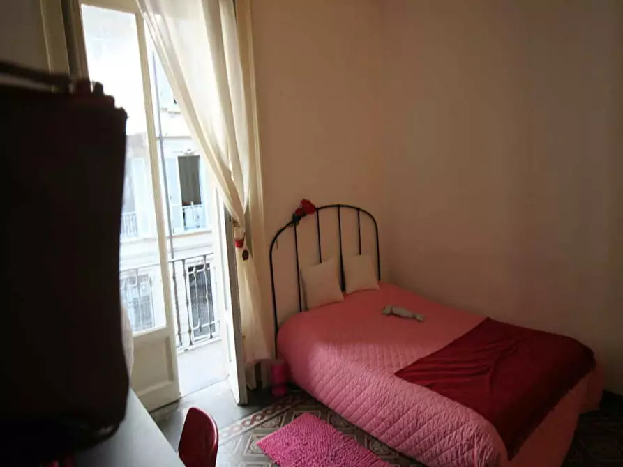 Immagine 6 di Camera in affitto  in Piazza Ventiquattro Maggio a Milano