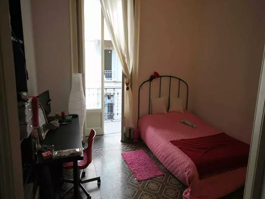 Immagine 5 di Camera in affitto  in Piazza Ventiquattro Maggio a Milano