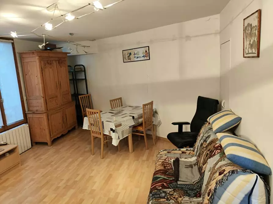 Immagine 8 di Appartamento in affitto  in Rue du Faubourg Montmartre a Paris