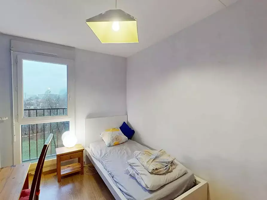 Immagine 2 di Camera in affitto  in Rue Paul Helbronner a Grenoble