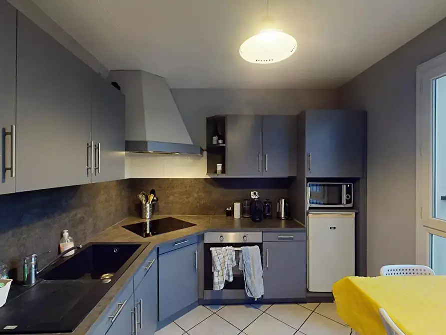 Immagine 9 di Camera in affitto  in Rue Paul Helbronner a Grenoble