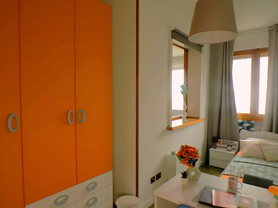 Immagine 8 di Camera in affitto  in Via Rodolfo Mondolfo a Bologna