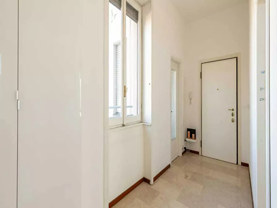 Immagine 7 di Camera in affitto  in Viale Tunisia a Milano