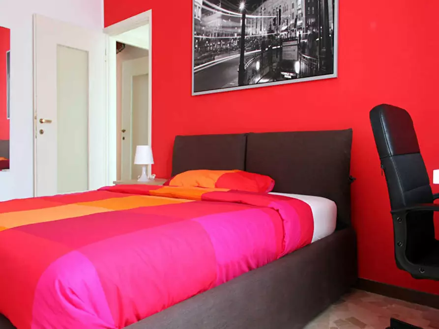 Immagine 2 di Camera in affitto  in Via Salvatore Barzilai a Milano