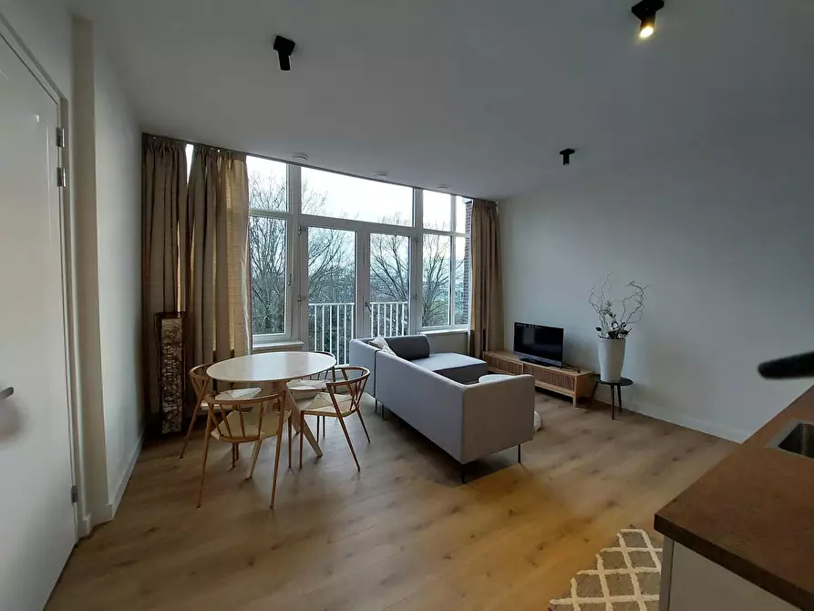 Immagine 2 di Appartamento in affitto  in Schiekade a Rotterdam