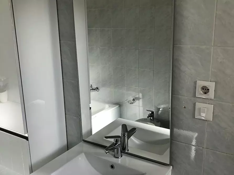 Immagine 10 di Camera in affitto  in Via Umberto I a Padova