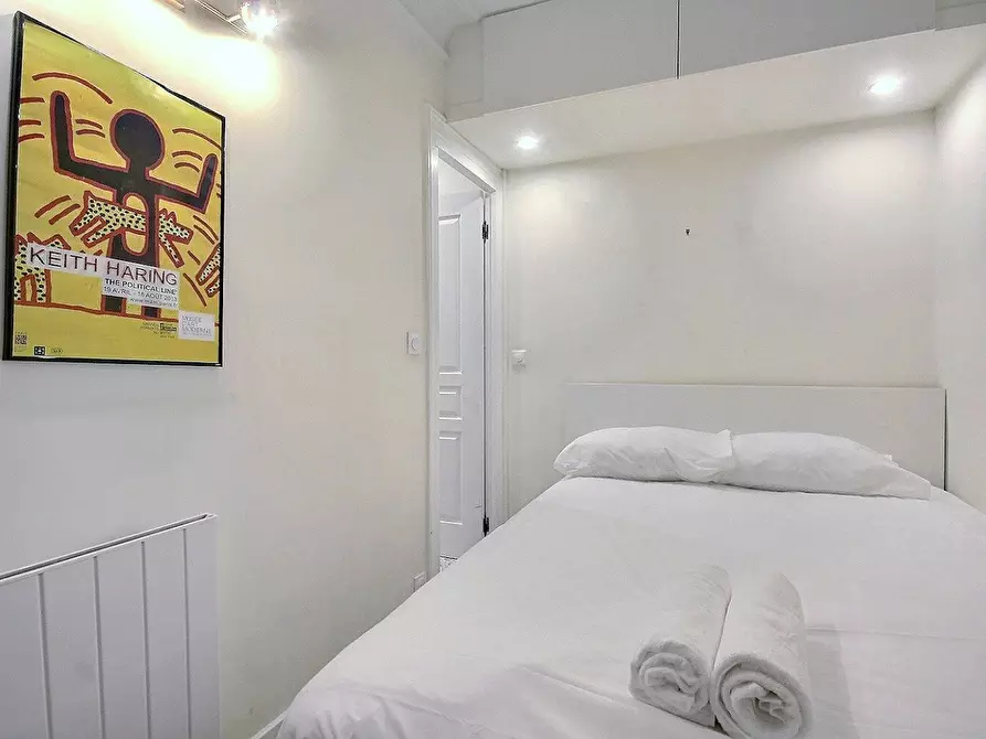 Immagine 10 di Appartamento in affitto  in Rue Ravignan a Paris 18