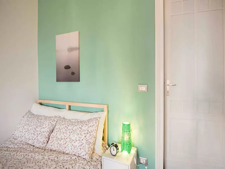 Immagine 2 di Camera in affitto  in Corso Re Umberto a Torino