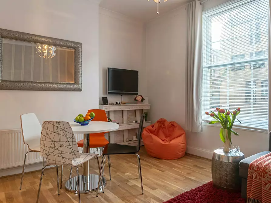 Immagine 5 di Appartamento in affitto  in Endell Street a Camden Town