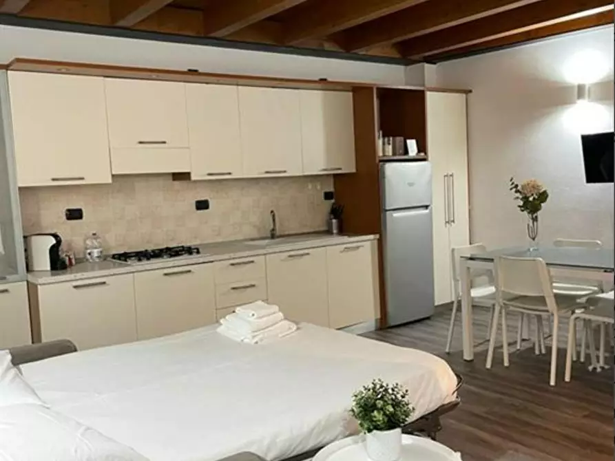 Immagine 2 di Appartamento in affitto  in Via Pietro Custodi a Milano