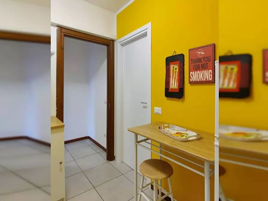 Immagine 10 di Camera in affitto  in Via Pantelleria a Milano