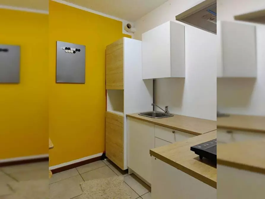 Immagine 7 di Camera in affitto  in Via Pantelleria a Milano