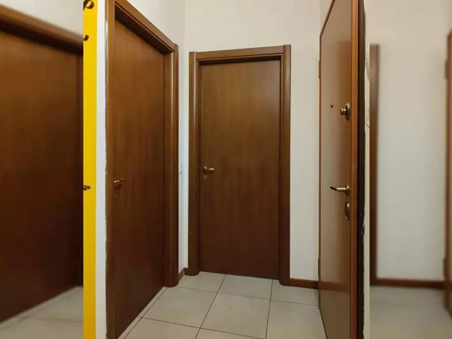 Immagine 10 di Camera in affitto  in Via Pantelleria a Milano