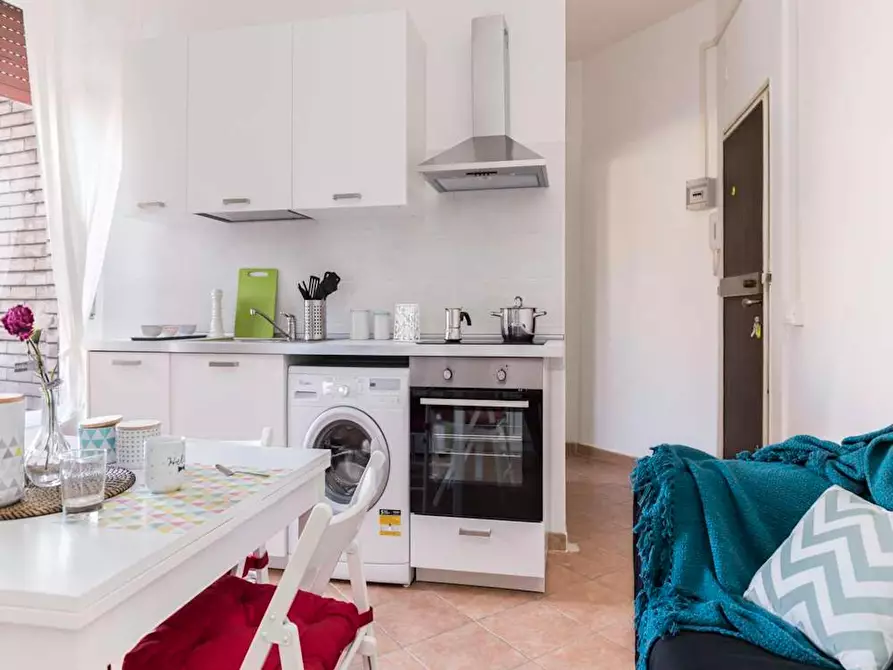 Immagine 9 di Camera in affitto  in Via Salvatore Barzilai a Milano