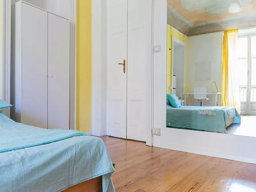 Immagine 9 di Camera in affitto  in Via Silvio Pellico a Torino