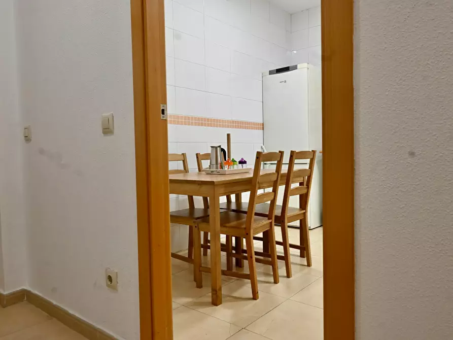Immagine 6 di Appartamento in affitto  in Calle de las Infantas a Madrid