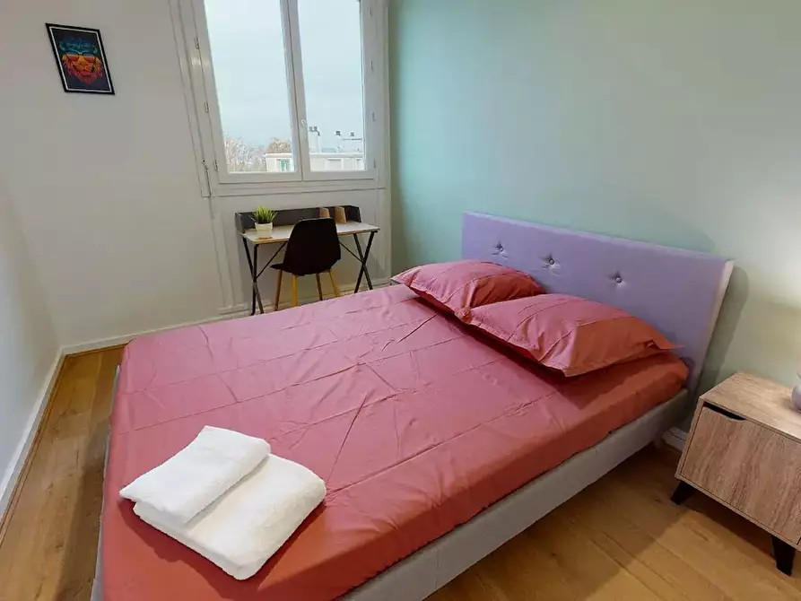 Immagine 2 di Camera in affitto  in Rue du 4 Août 1789 a Villeurbanne