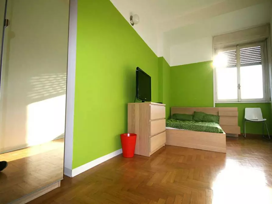 Immagine 2 di Camera in affitto  in Viale Vittorio Veneto a Milano