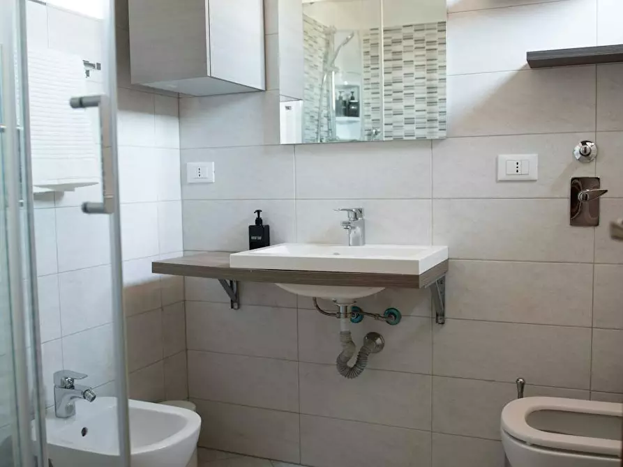 Immagine 8 di Appartamento in affitto  in Viale Edoardo Jenner a Milano