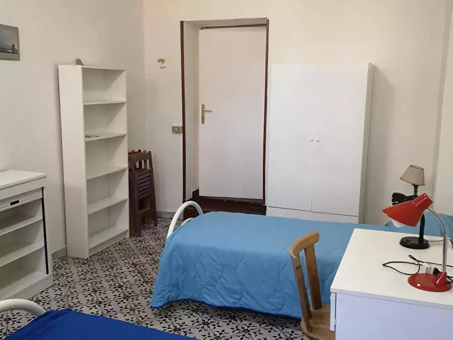 Immagine 5 di Camera in affitto  in Vico Melofioccolo a Napoli