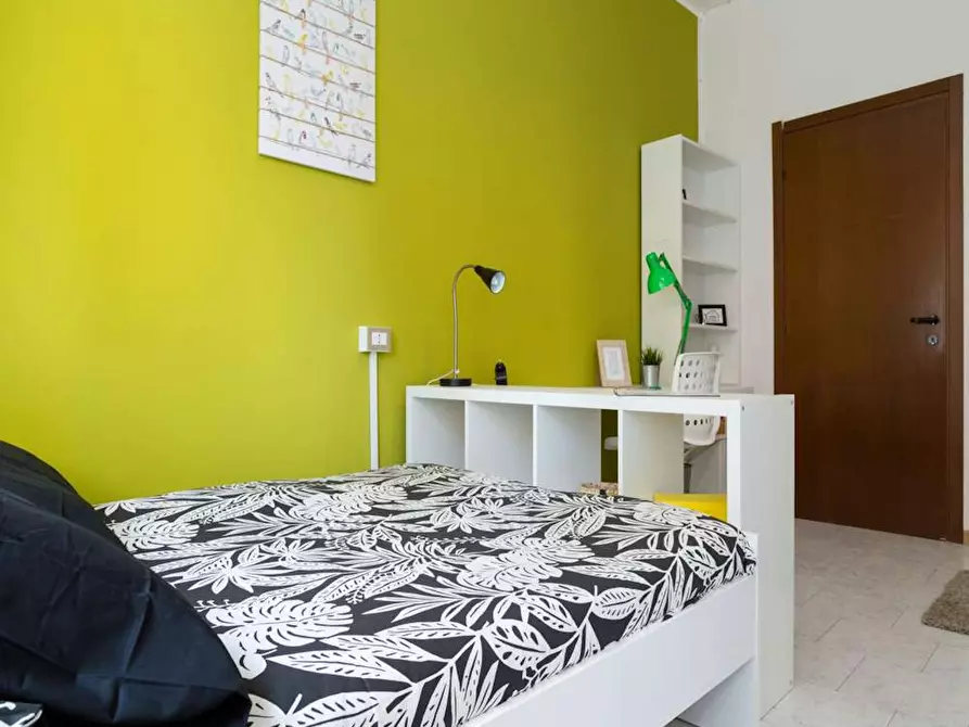 Immagine 2 di Camera in affitto  in Via dei Mandorli a Buccinasco