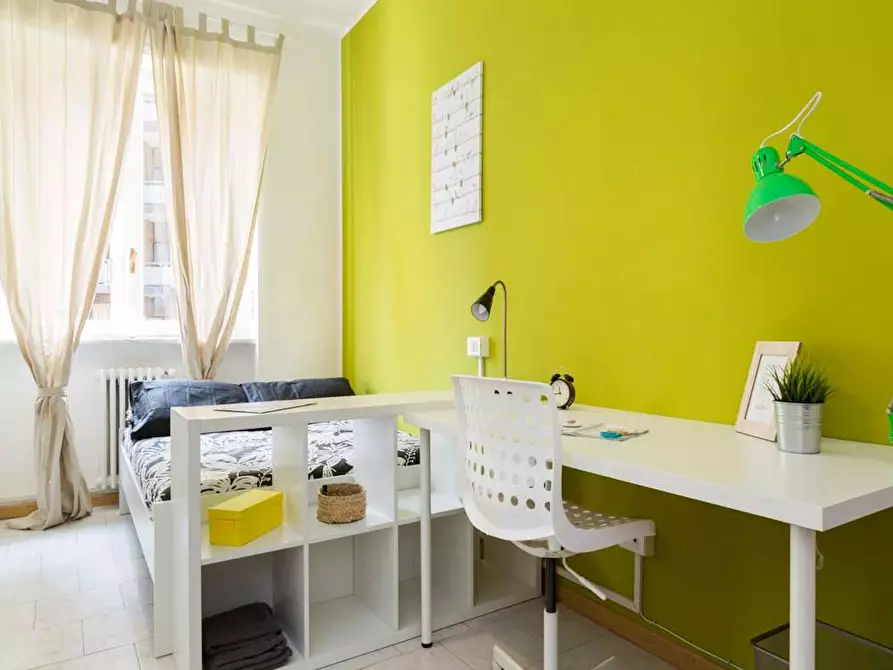 Immagine 1 di Camera in affitto  in Via dei Mandorli a Buccinasco