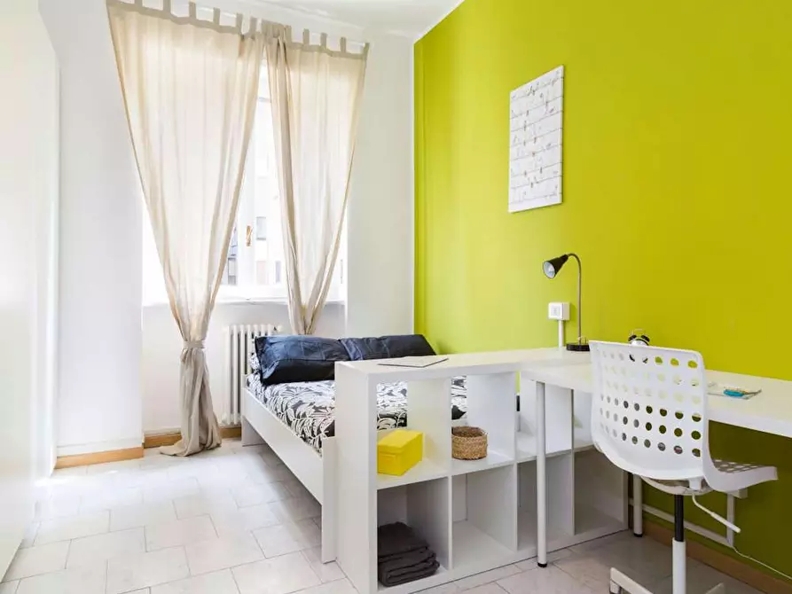 Immagine 3 di Camera in affitto  in Via dei Mandorli a Buccinasco