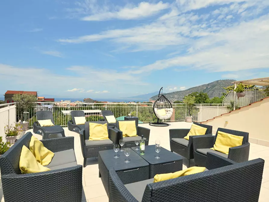 Immagine 2 di Casa indipendente in affitto  in Via Occulto a Sant'agnello