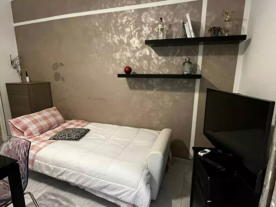 Immagine 8 di Appartamento in affitto  in Via Tonale a Milano