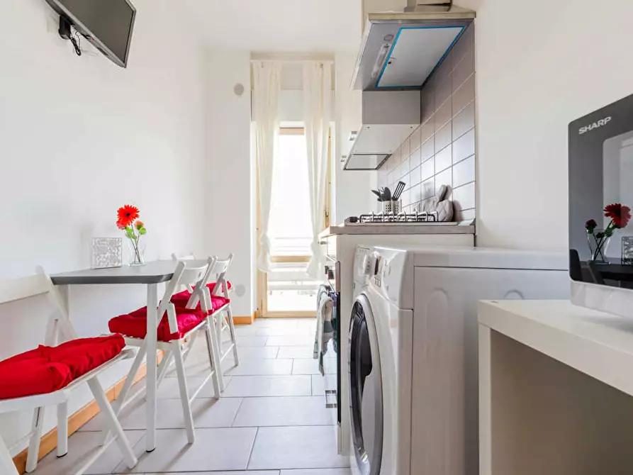 Immagine 9 di Camera in affitto  in Via Fiume delle Perle a Roma